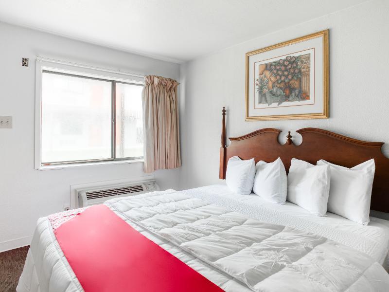 Oyo Hotel San Antonio East Bagian luar foto
