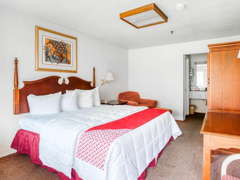 Oyo Hotel San Antonio East Bagian luar foto